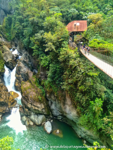 El Pailón del Diablo, Ecuador