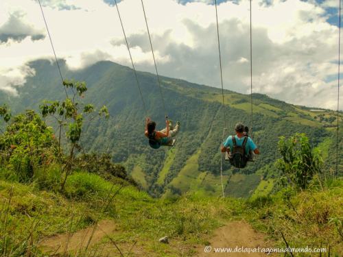 Columpios al vacío en Baños, Ecuador