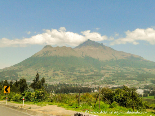 Volcanes. Por las rutas de Ecuador