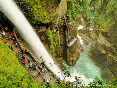 El Pailón del Diablo, Ecuador